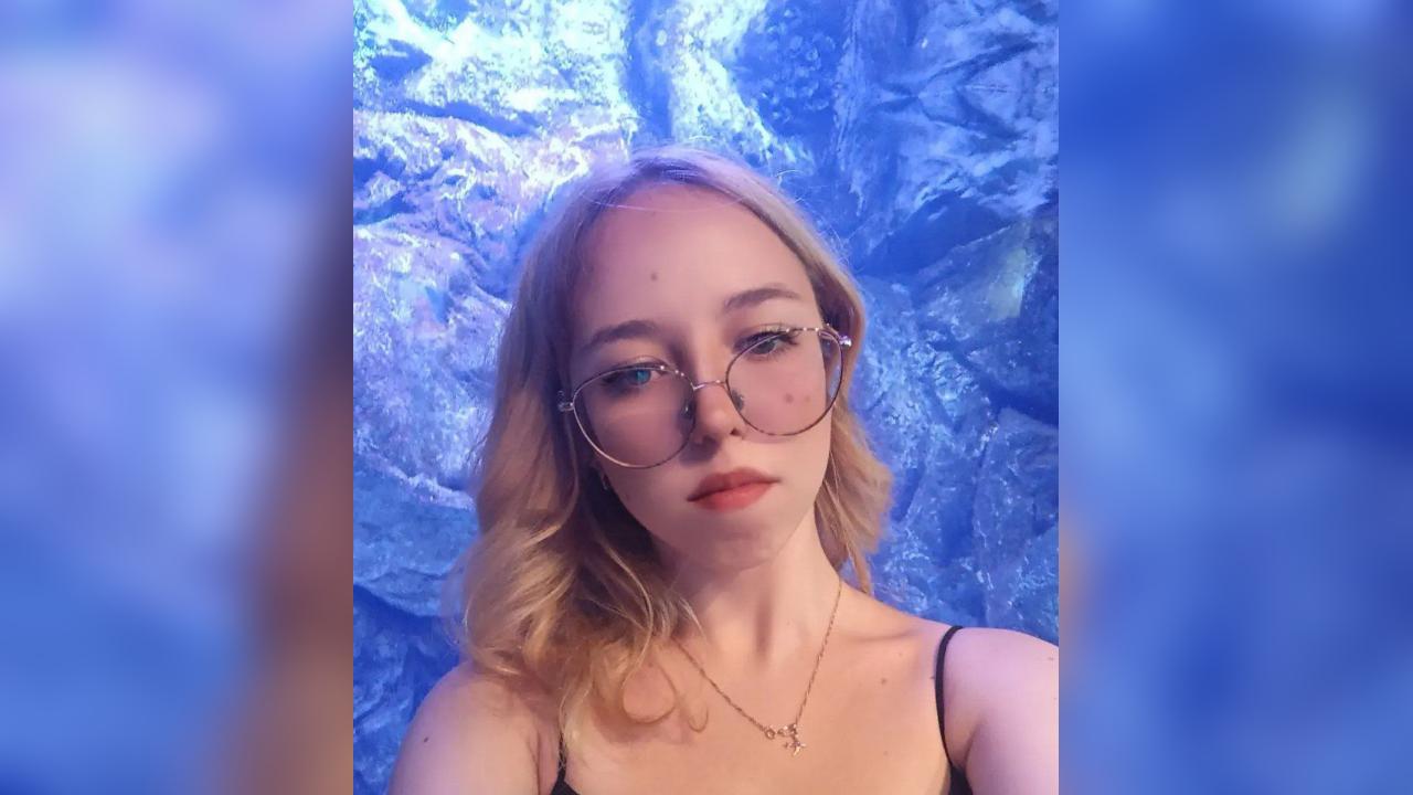 Webcam chat profile for IvyOnyx: Ask about my Hobbies