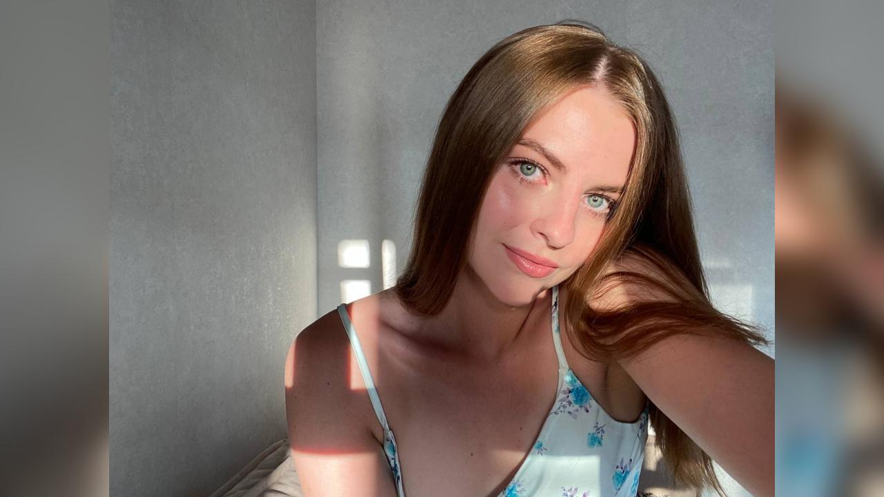 Webcam chat profile for 1HoneyBunny: Dancing
