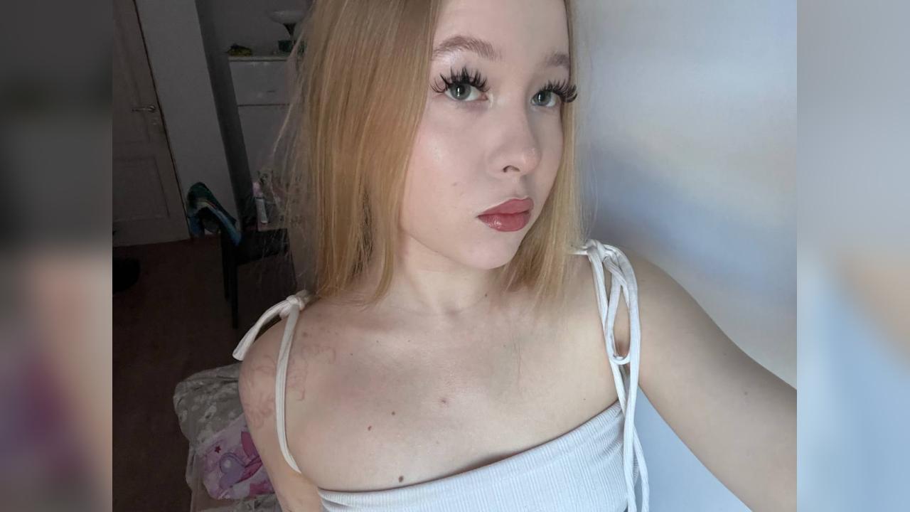 Webcam chat profile for MellisaLane: Leather
