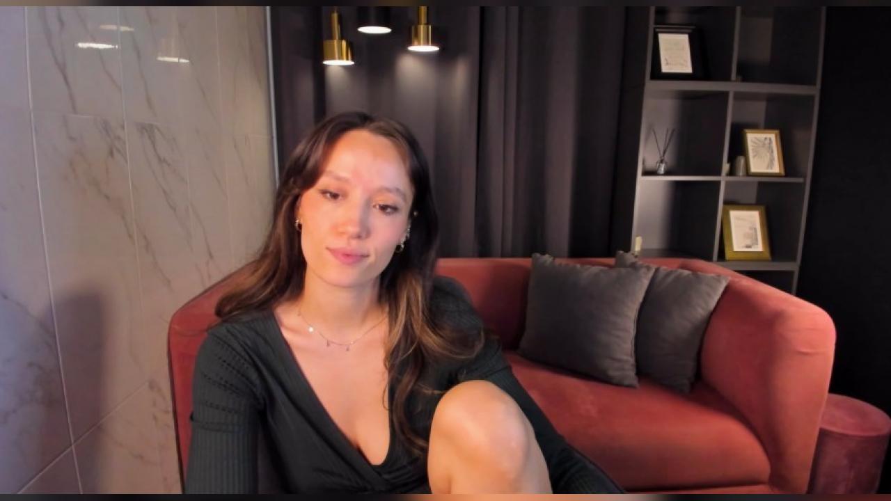 Webcam chat profile for AgnesGoddes: Legs, feet & shoes