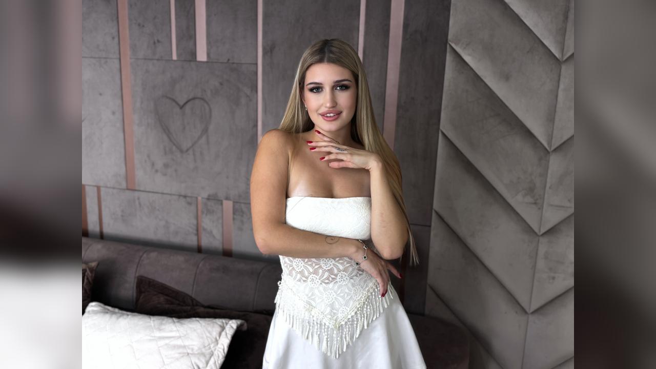 Webcam chat profile for IngaB72: Lingerie & stockings