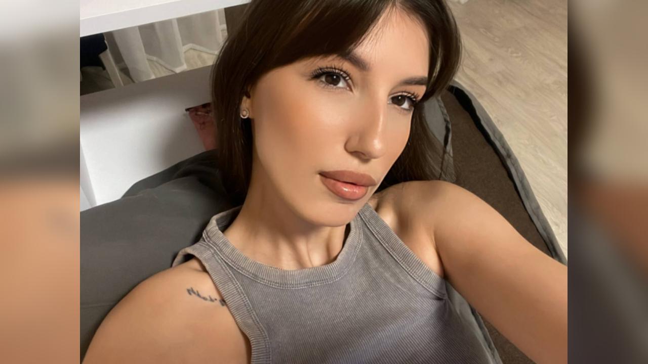 Webcam chat profile for ShadowRose: Ask about my Hobbies