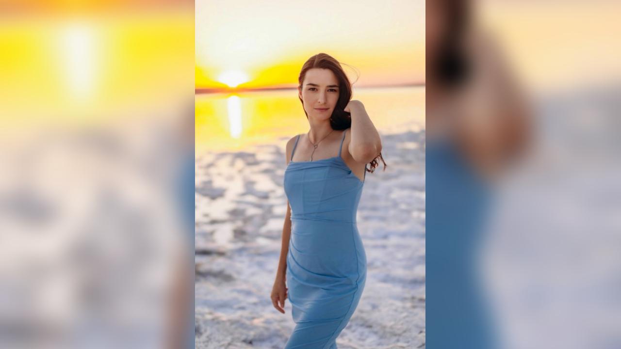 Webcam chat profile for Ladykati63