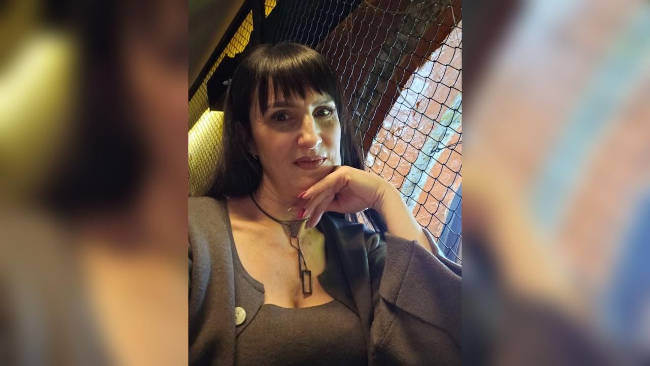 Webcam chat profile for GoldenLily: Ask about my Hobbies