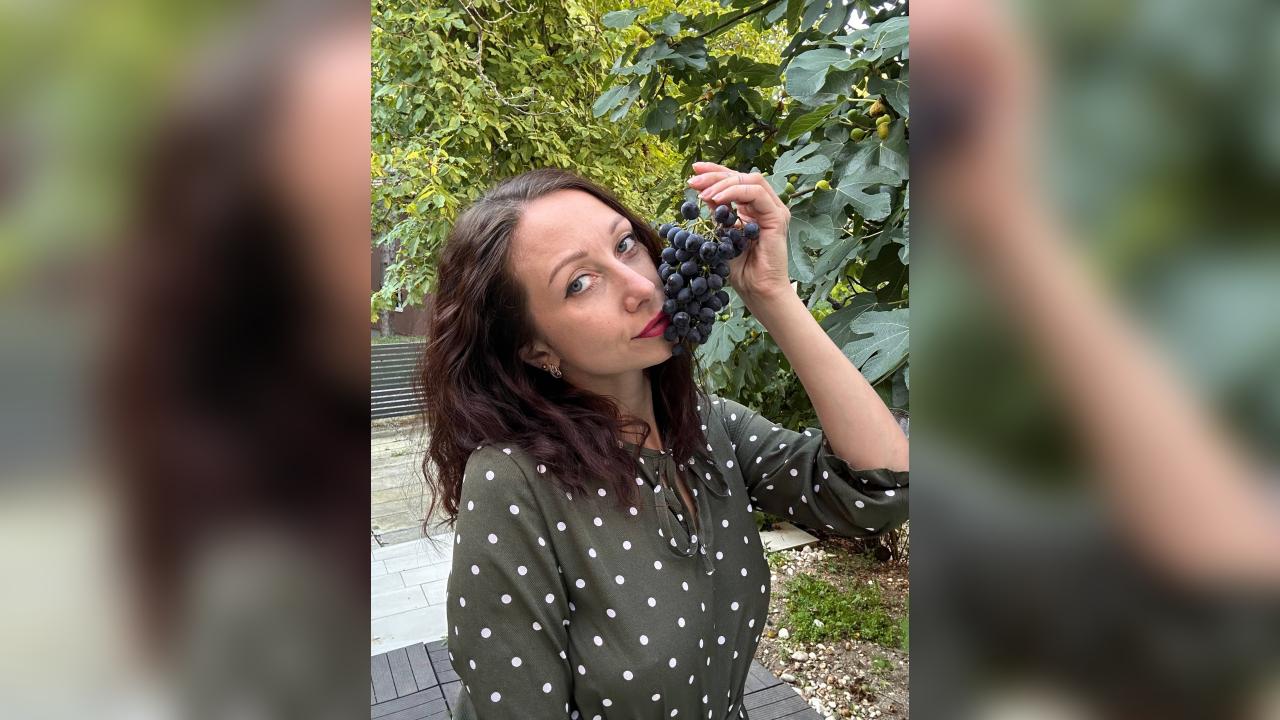 Webcam chat profile for Katarina: Travel