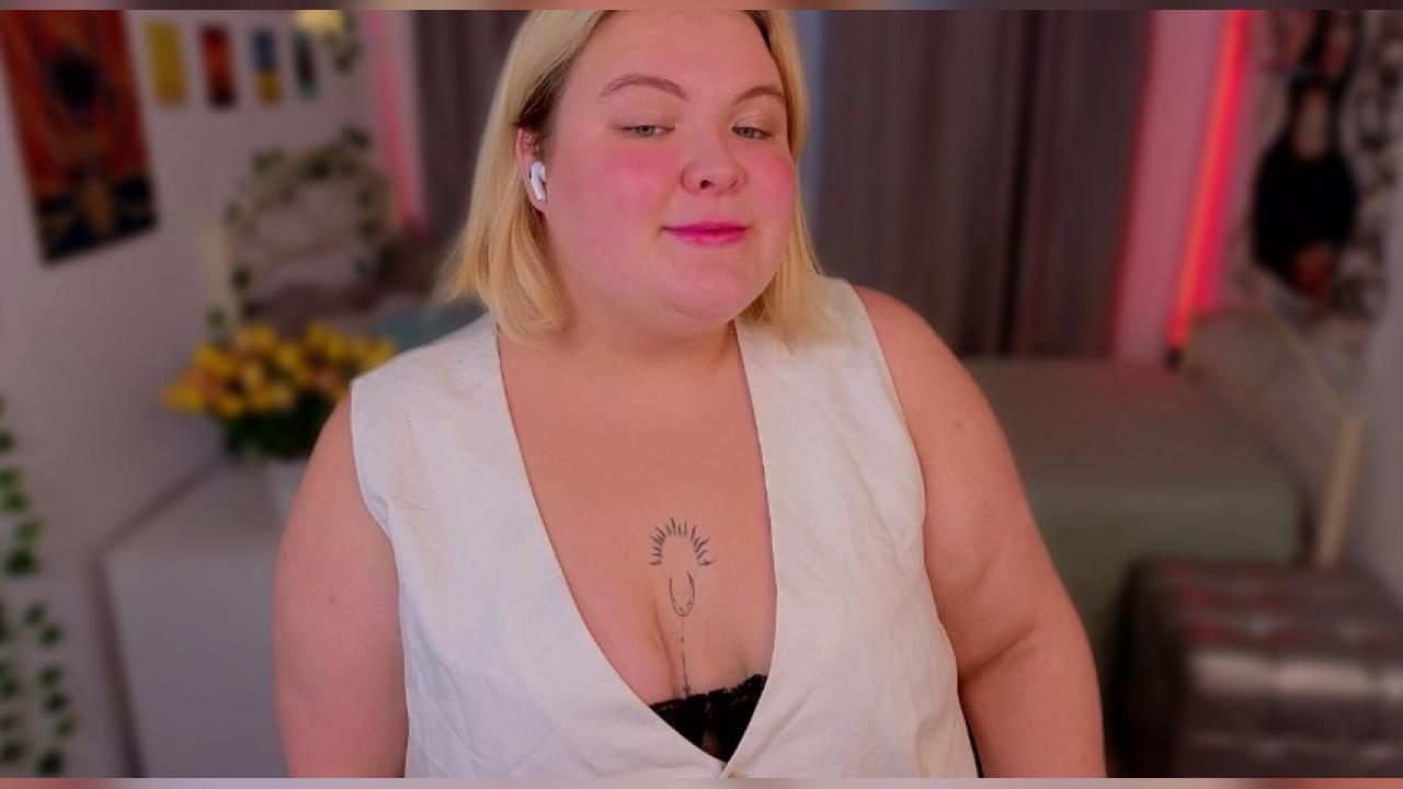 EllaBigBabe