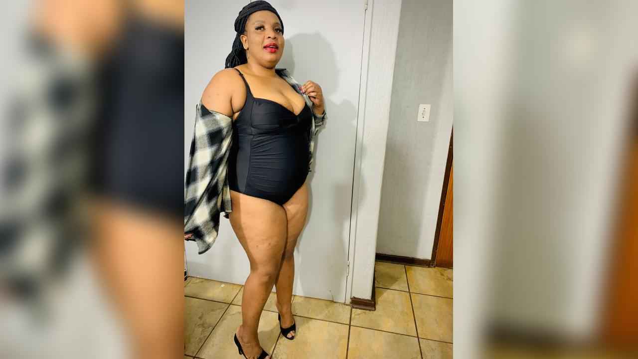 Webcam chat profile for JuicyLucyx: Bondage & discipline