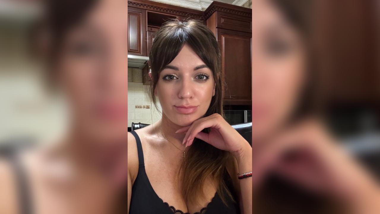 Webcam chat profile for Rammona: Ask about my Hobbies