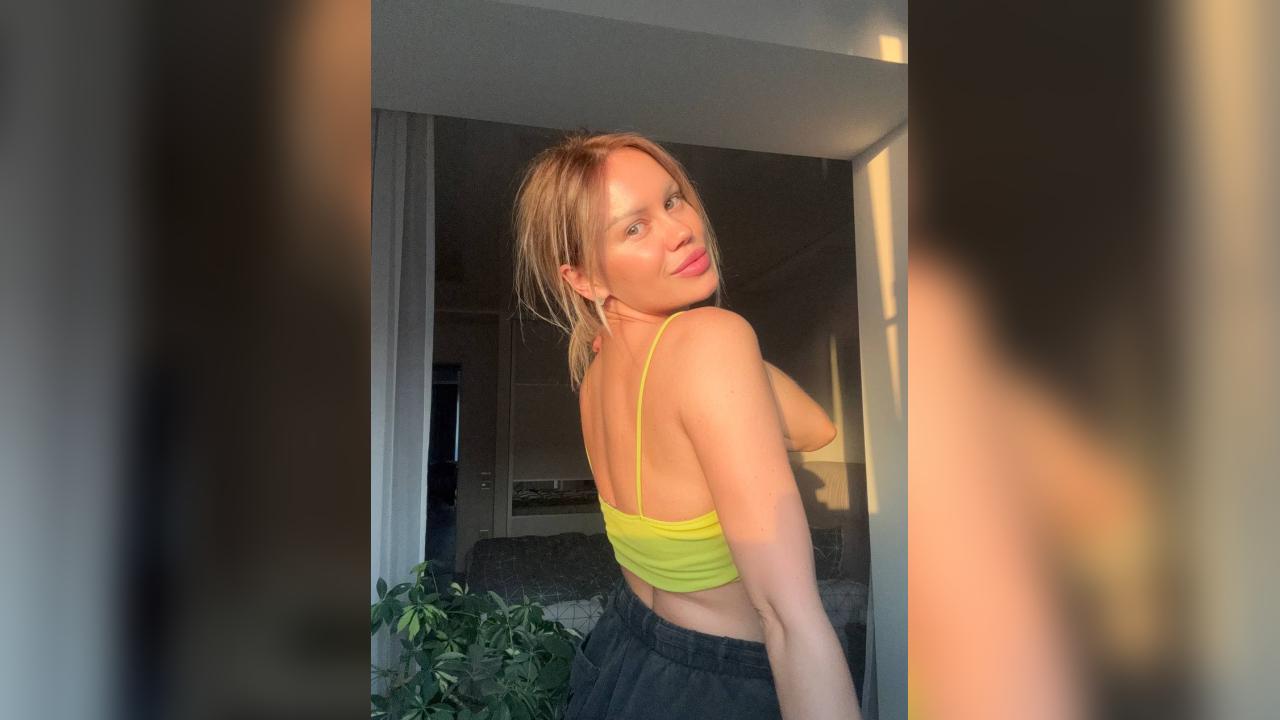 Webcam chat profile for RowanA: Ask about my Hobbies