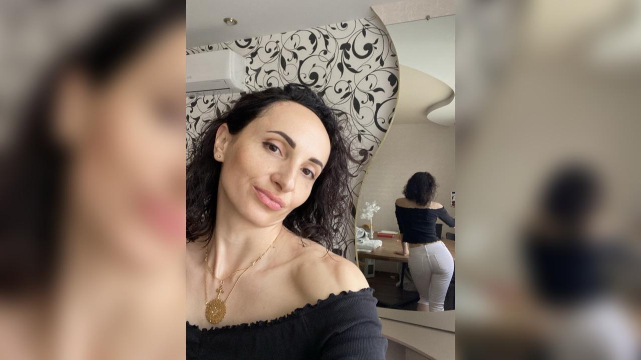Webcam chat profile for EdenGrace: Ask about my Hobbies