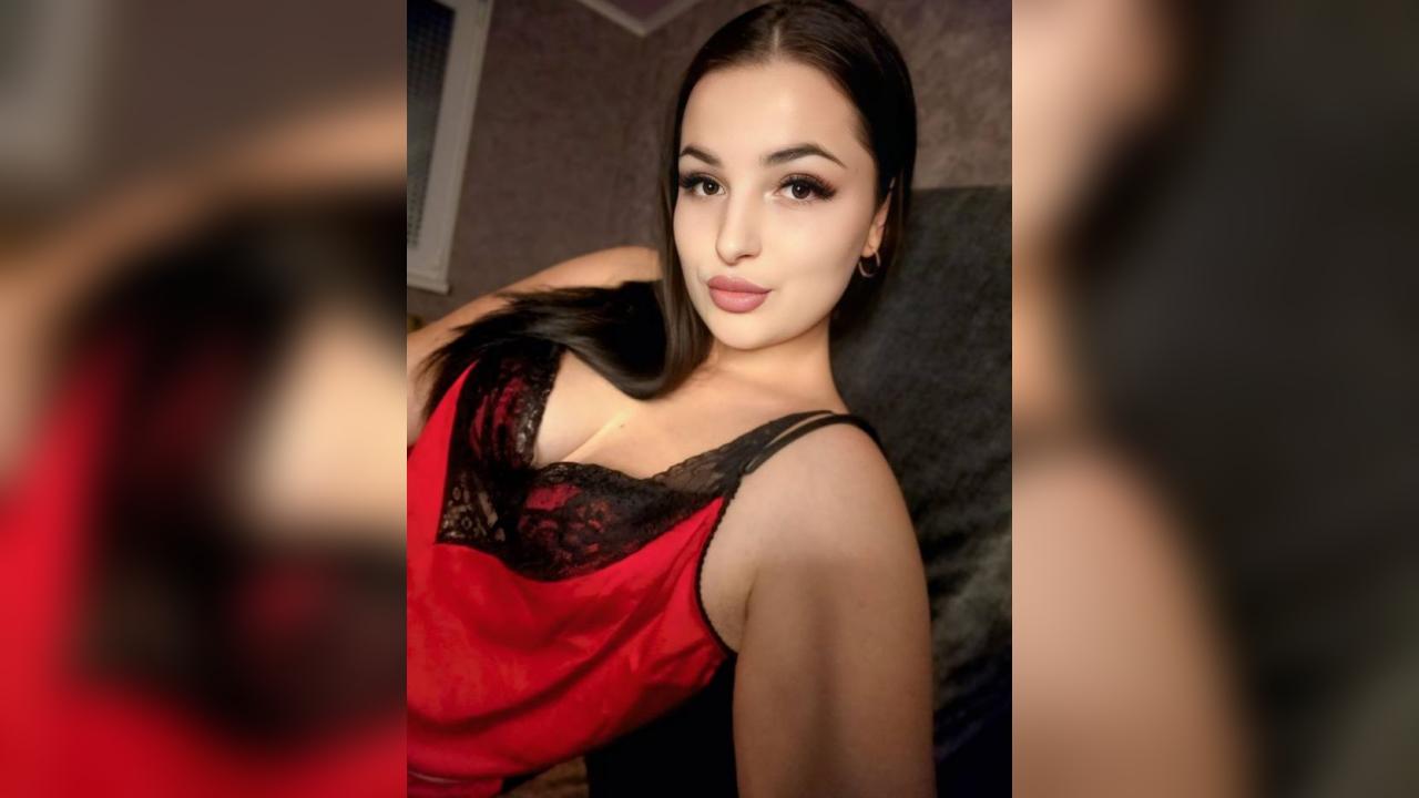 Webcam chat profile for LoveGlow: Ask about my Hobbies