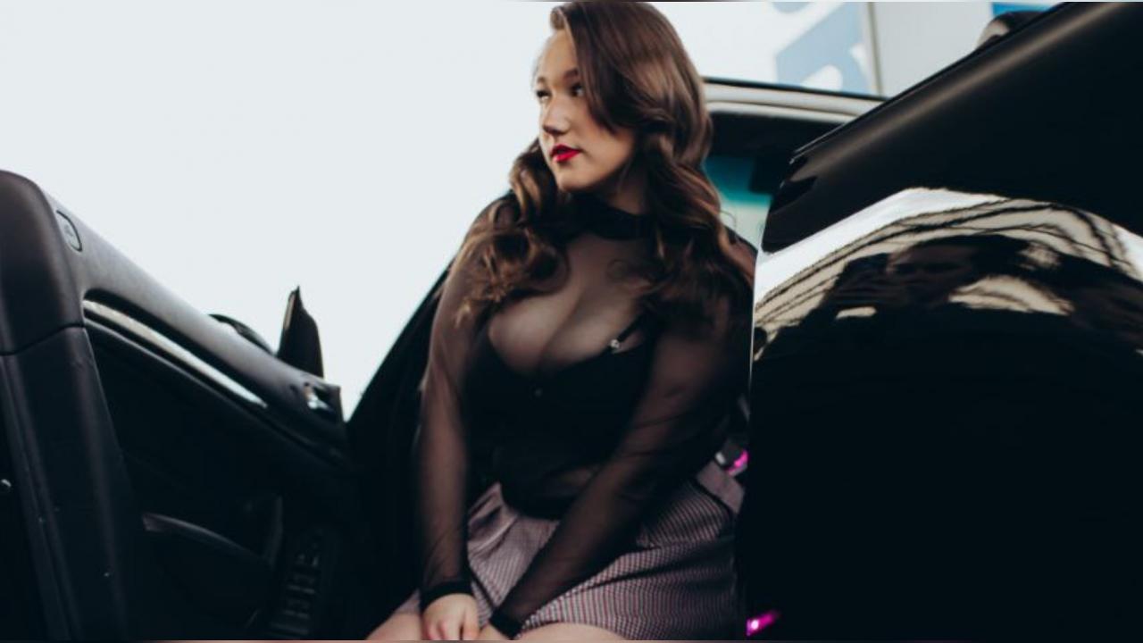 StarBrunette