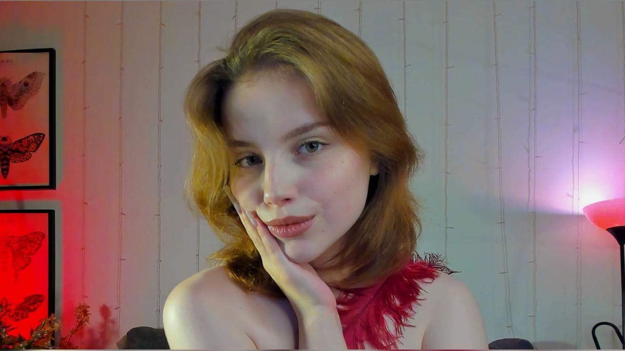 Webcam chat profile for GabiAddams: Legs, feet & shoes