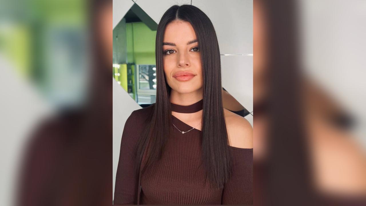 Webcam chat profile for Julinca1: Smoking