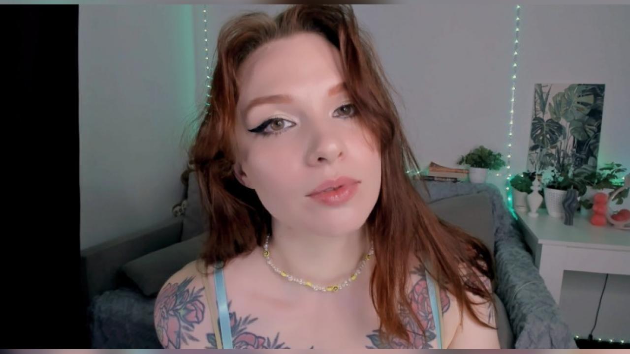 Webcam chat profile for MiaShine: Leather