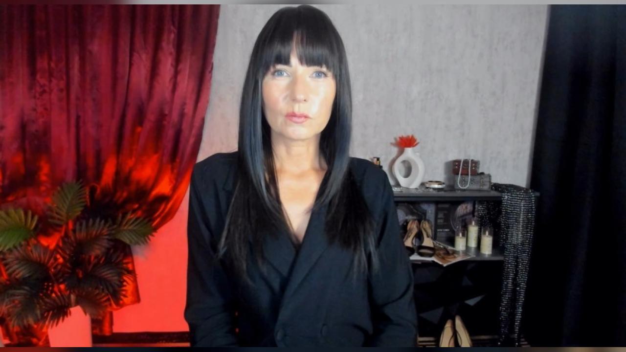 Webcam chat profile for MonicaCheerful: Dominatrix