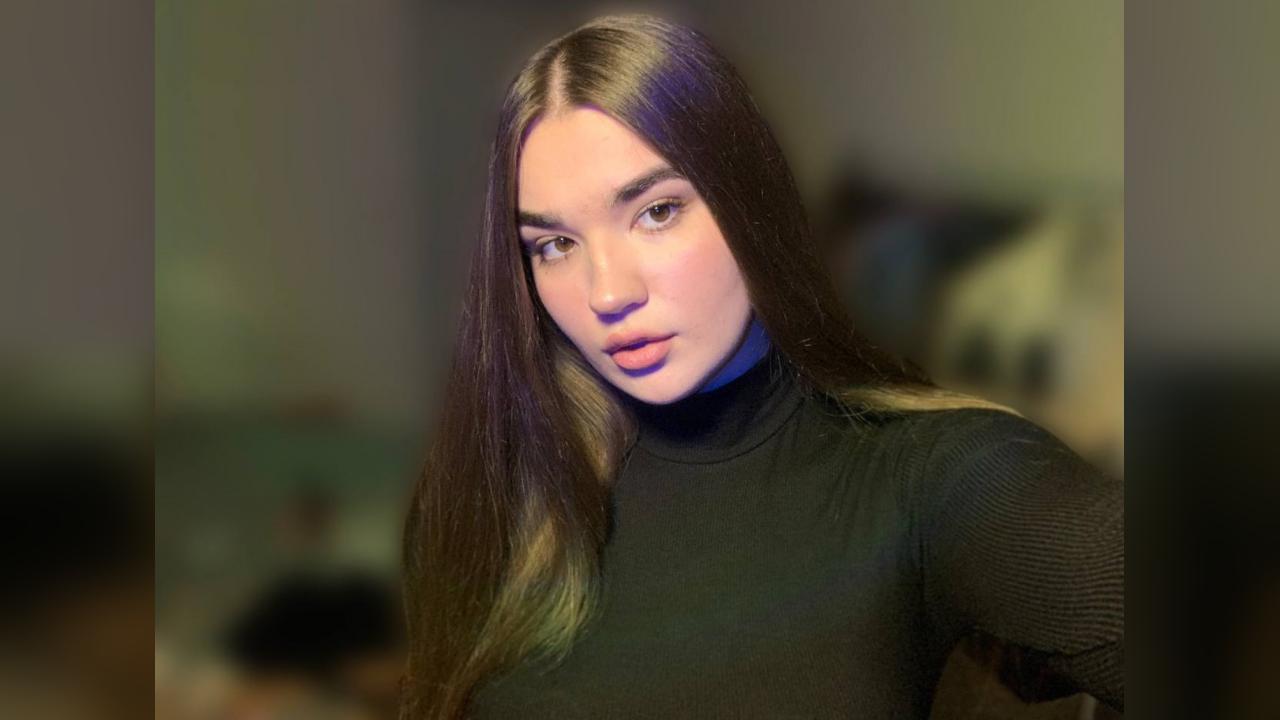 Webcam chat profile for SKarlet: Ask about my Hobbies