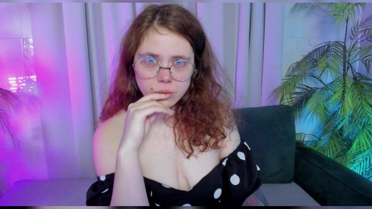 Webcam chat profile for SophiePure: Bondage & discipline