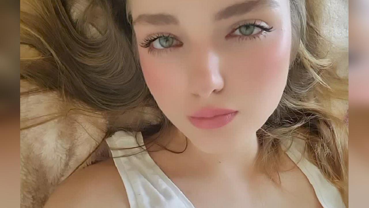 Webcam chat profile for SweetRinaKiss: Outfits