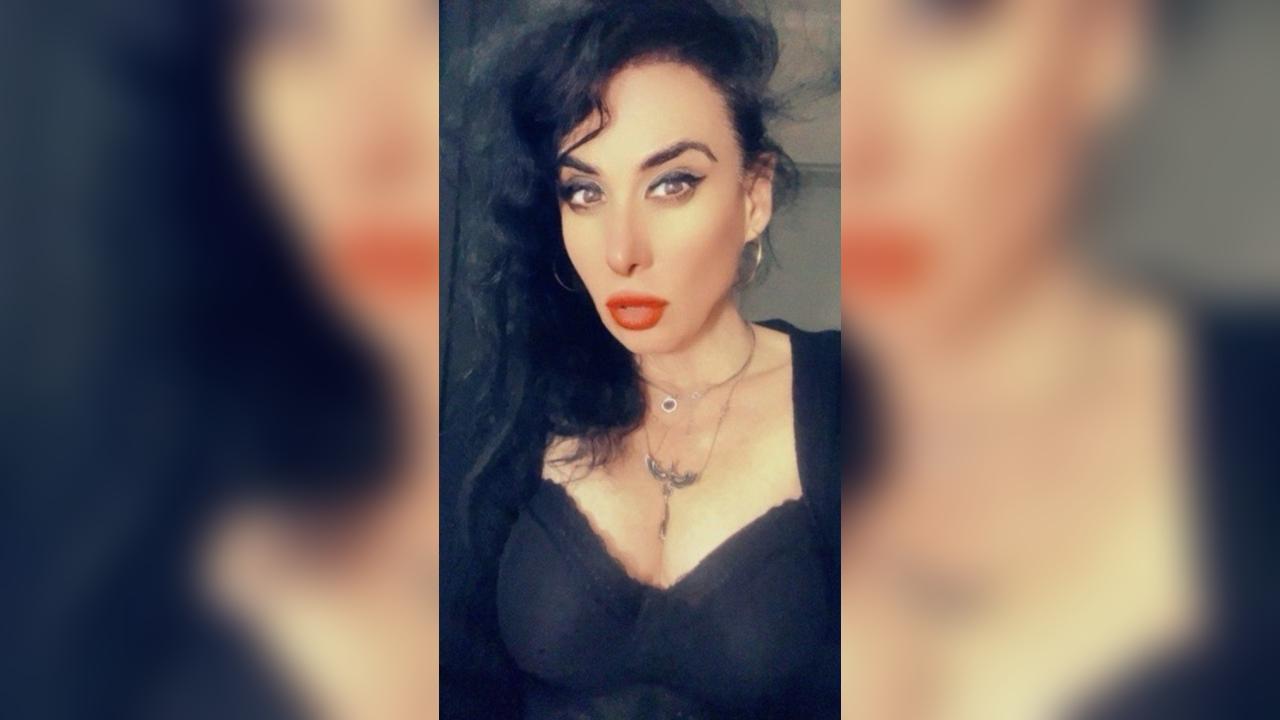 Webcam chat profile for AlyaHarper: Ask about my other interests