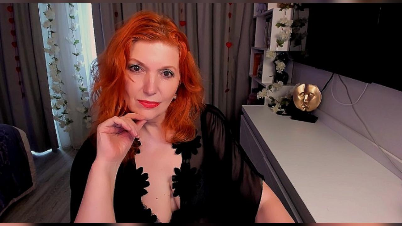 Webcam chat profile for AlmazFireFoxOne: Kissing