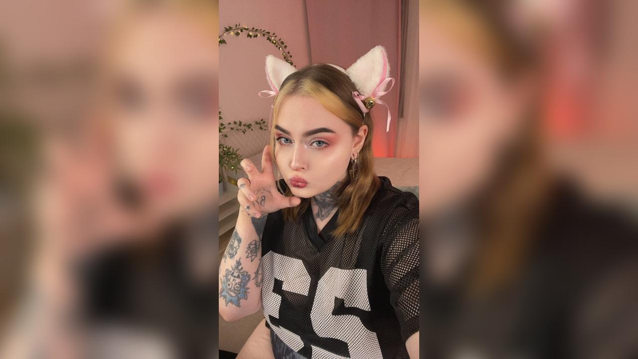 Webcam chat profile for apriladdamss: Dominatrix