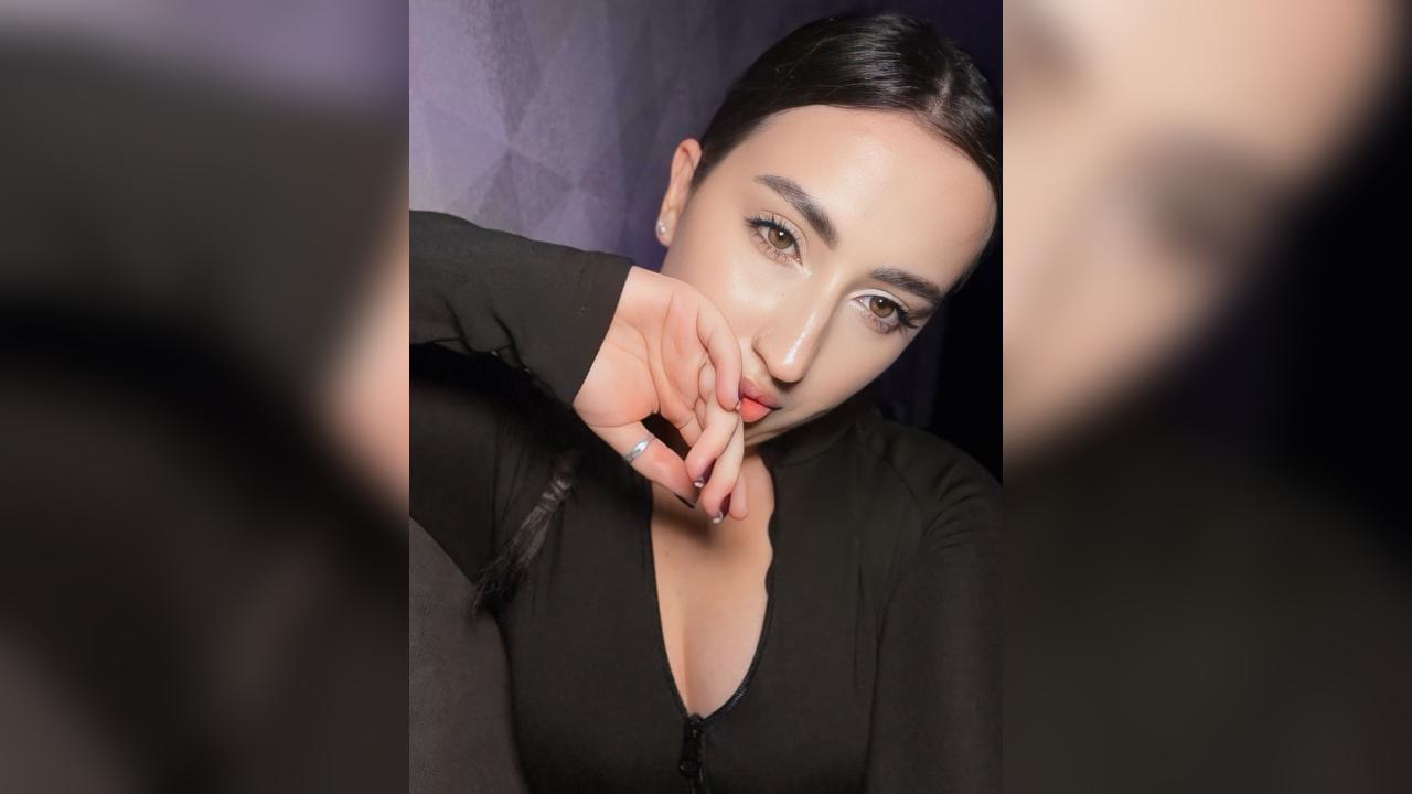 Webcam chat profile for F1aye: Ask about my Hobbies