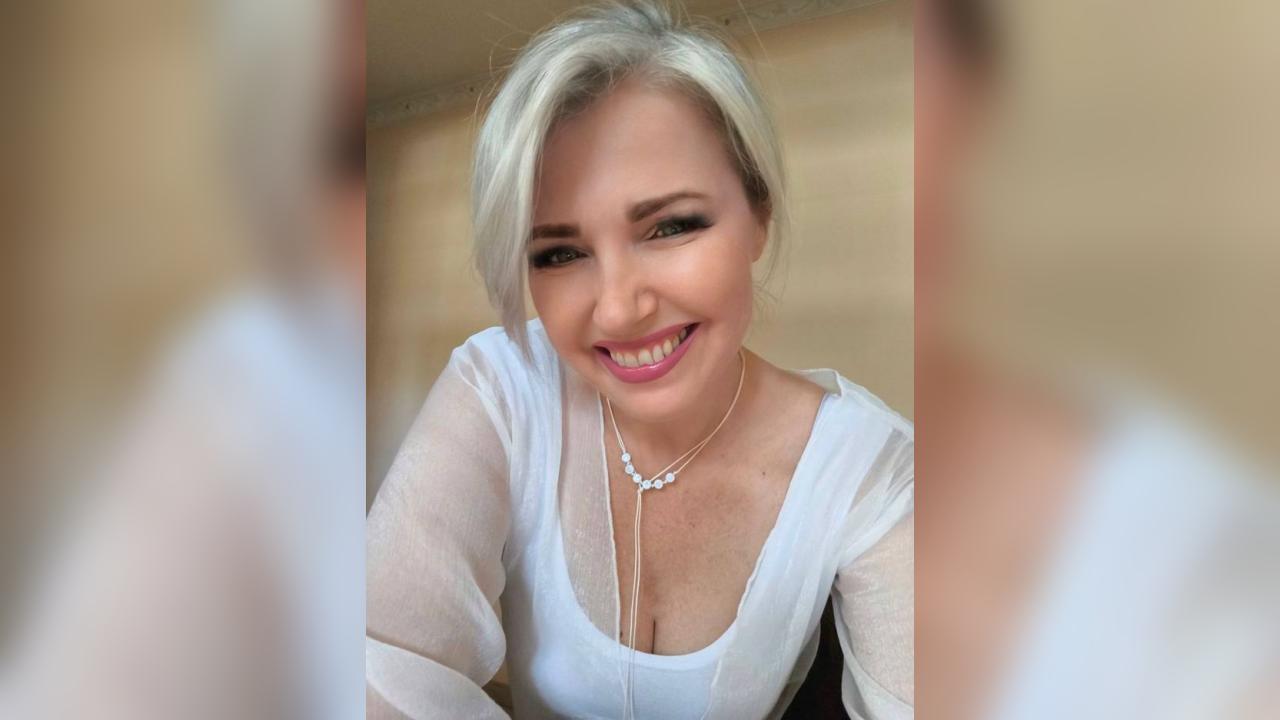 Webcam chat profile for 1Kira: Ask about my Hobbies