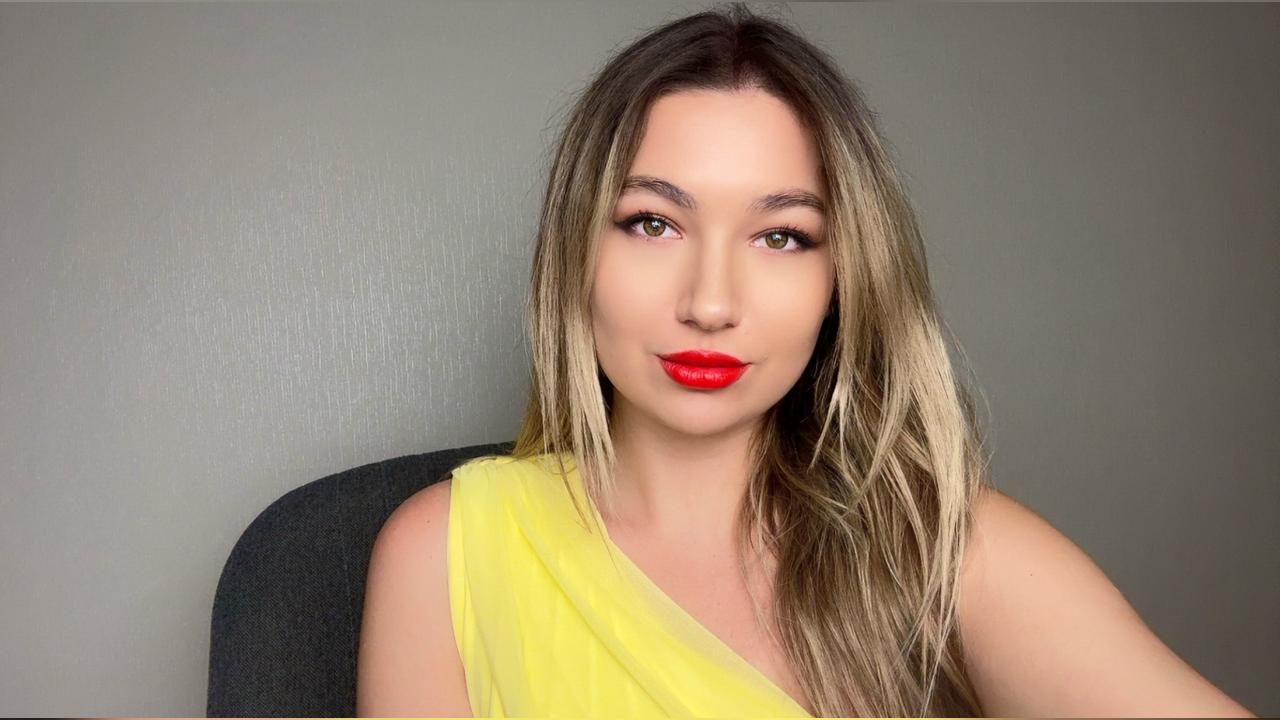 Webcam chat profile for JanyLaski: Travel