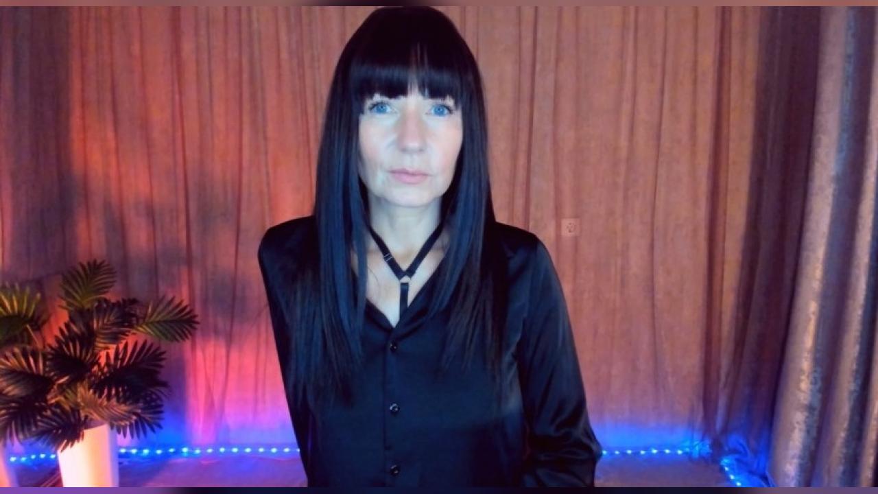 Webcam chat profile for MonicaCheerful: Dominatrix
