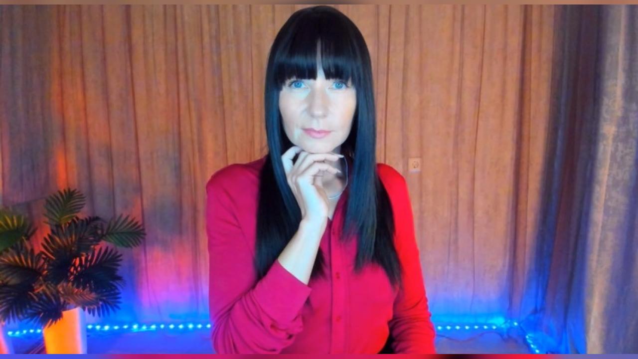 Webcam chat profile for MonicaCheerful: Dominatrix