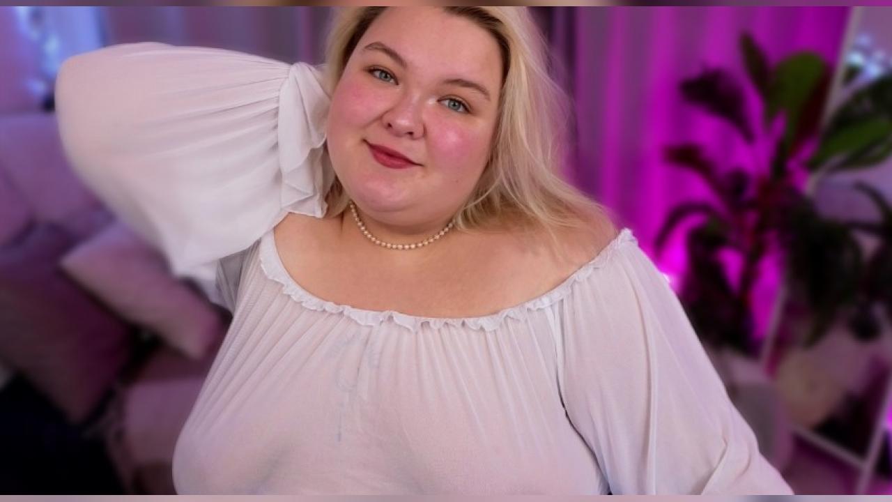 Webcam chat profile for EllaBigBabe: Leather
