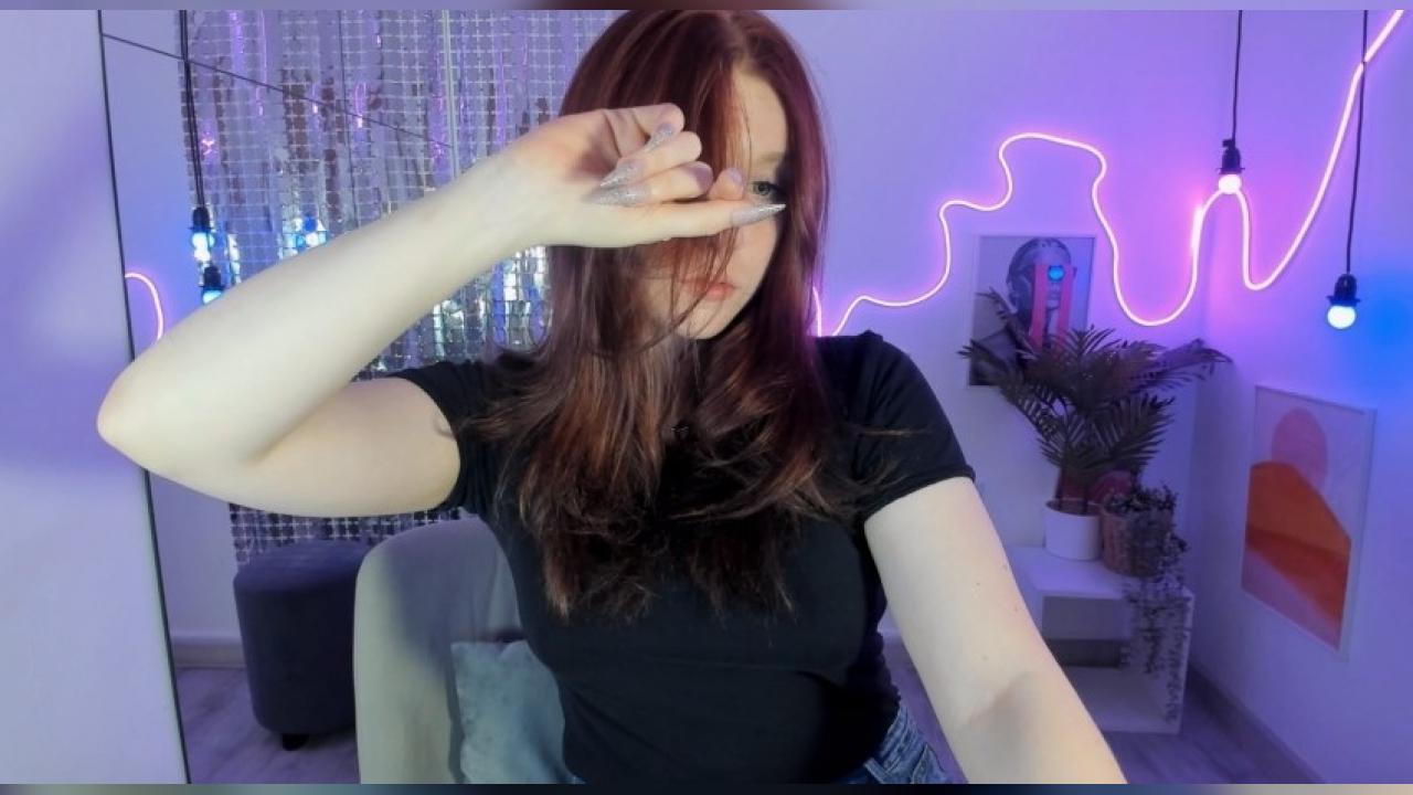 Webcam chat profile for LaylaGlam: Legs, feet & shoes