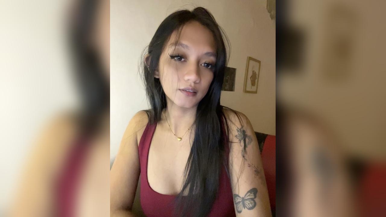 Webcam chat profile for TSBombSheLL: Exhibition