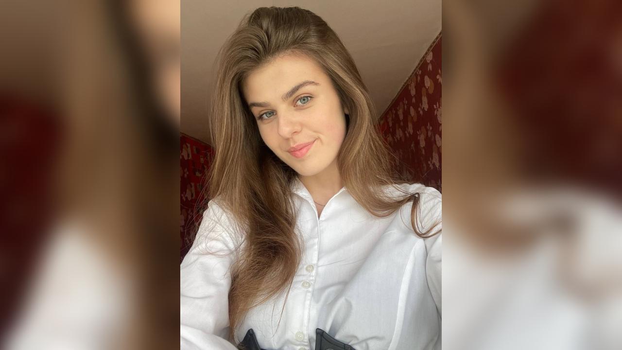 Webcam chat profile for ElvaA: Ask about my Hobbies