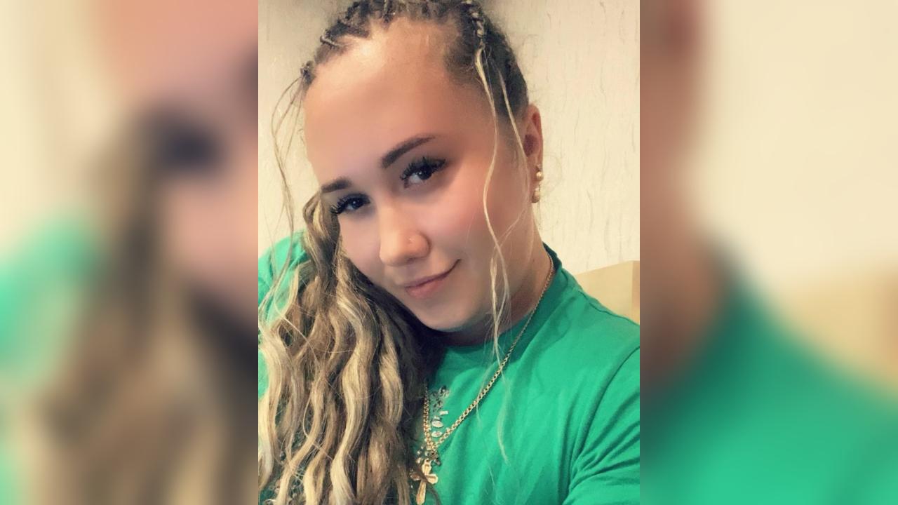 Webcam chat profile for Si1ana: Ask about my Hobbies