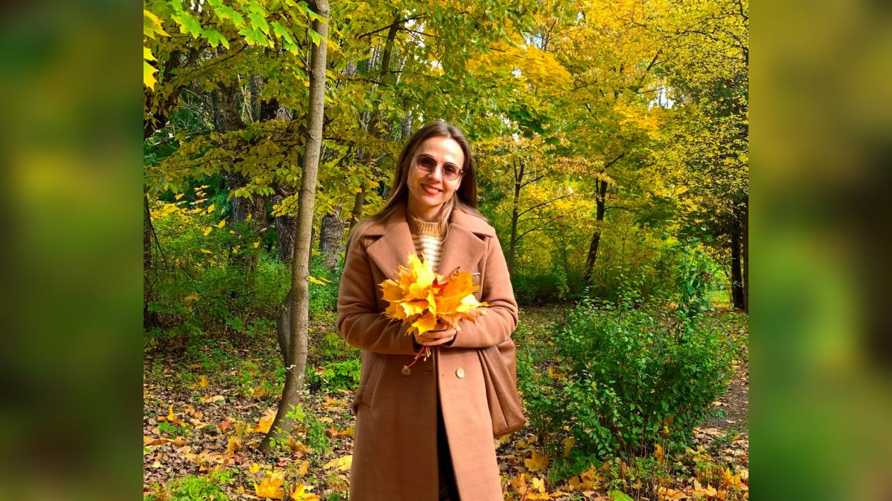 Webcam chat profile for LoraFlame: Outfits