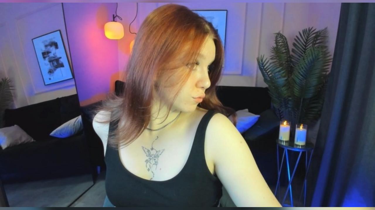 Webcam chat profile for LaylaGlam: Legs, feet & shoes