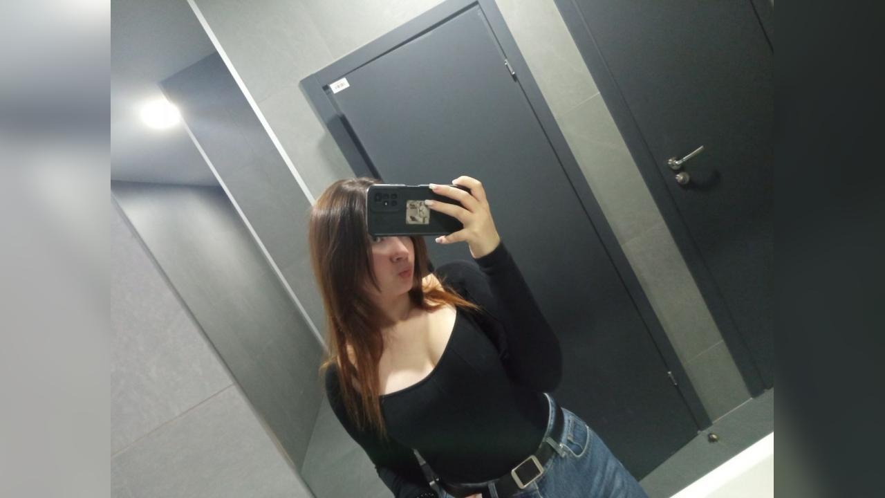 Webcam chat profile for RememberMe: Cooking