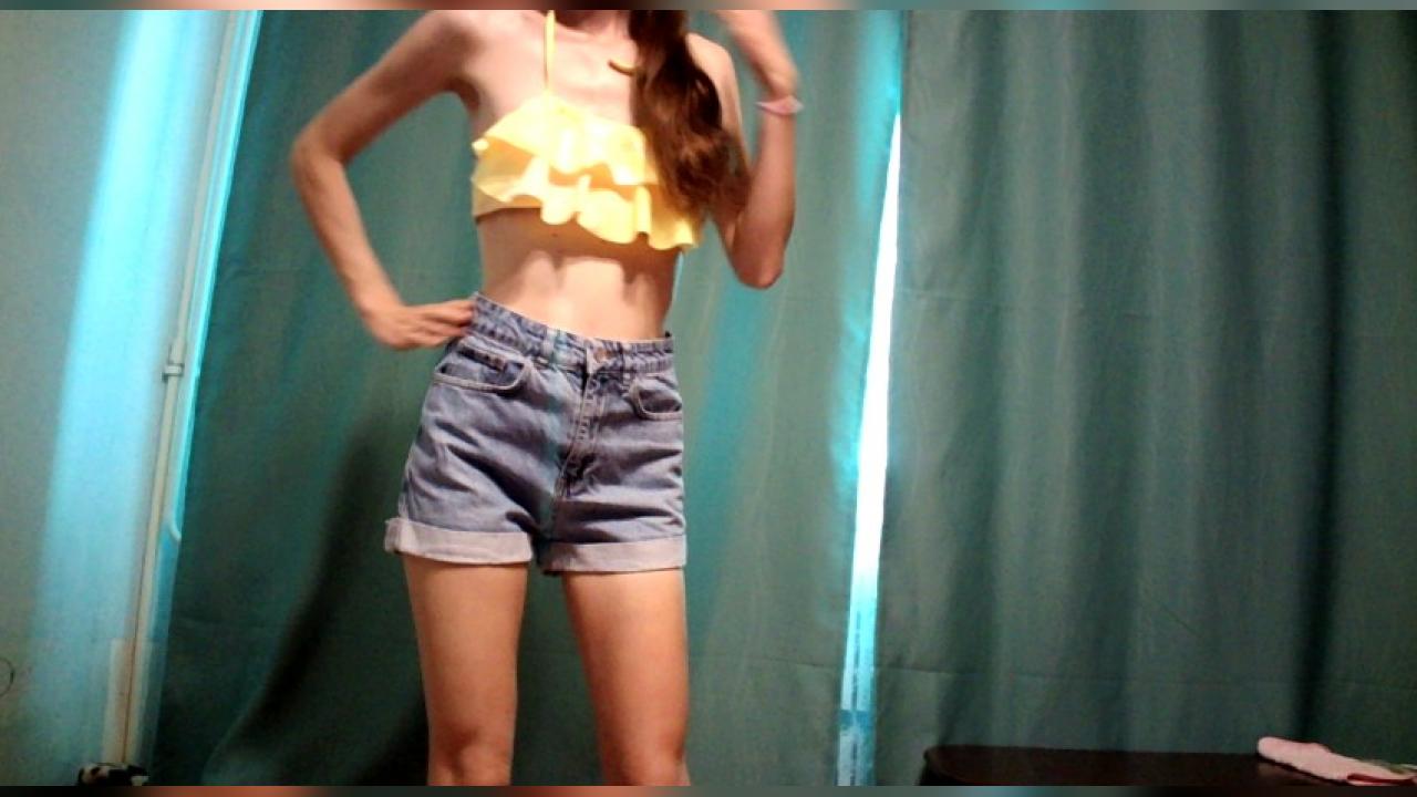 Webcam chat profile for Famefortune: Dancing