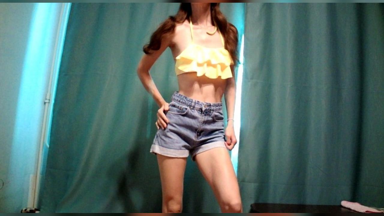 Webcam chat profile for Famefortune: Dancing