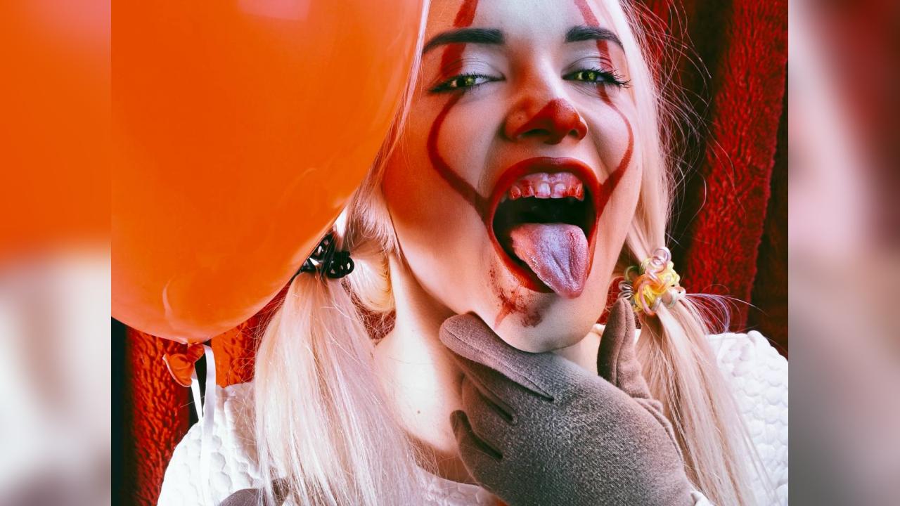 Webcam chat profile for lollyjull: Bondage & discipline