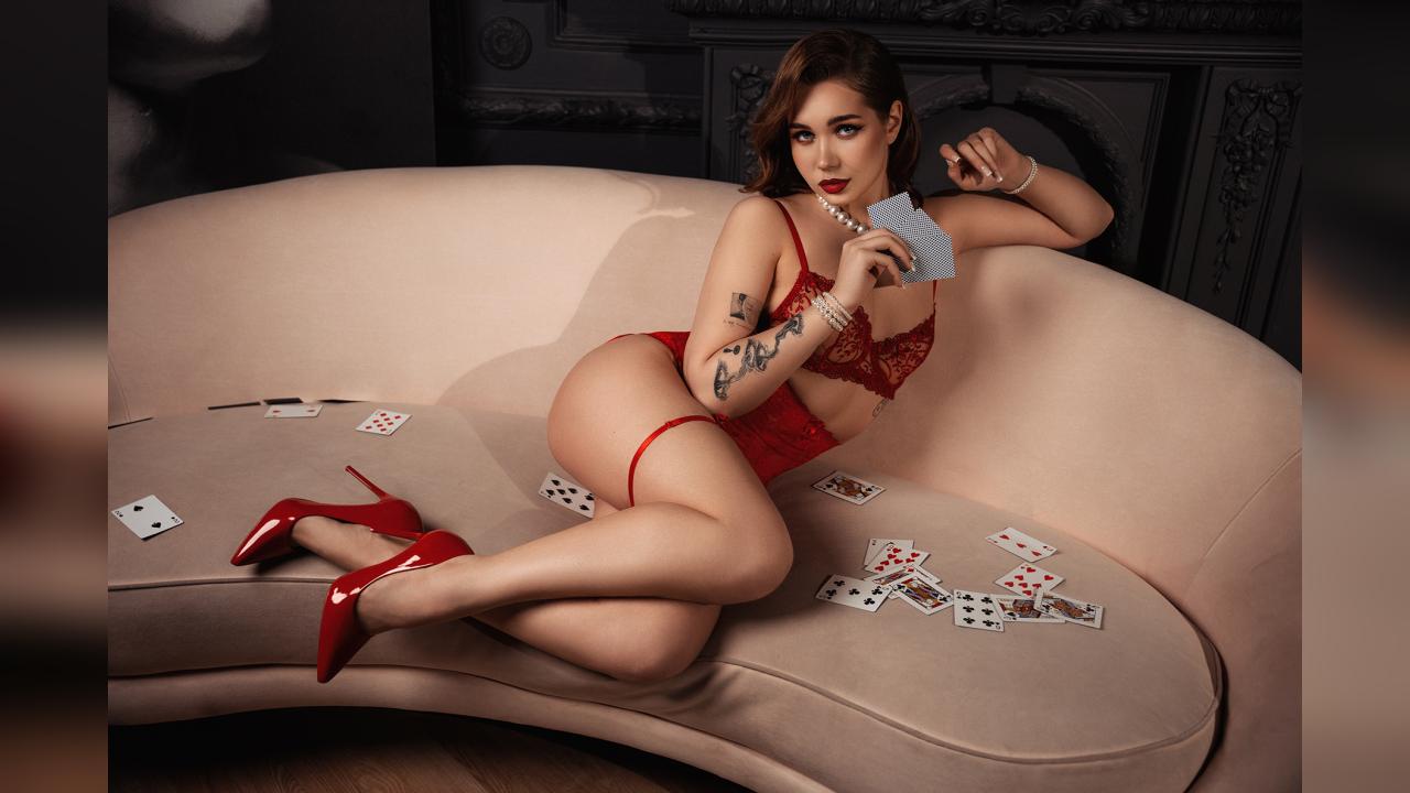 Webcam chat profile for CaseyEvance: Leather