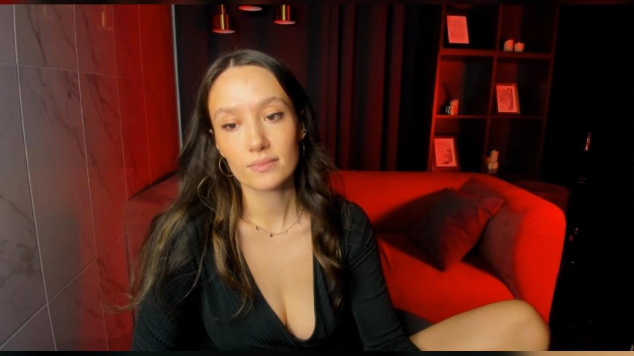 Webcam chat profile for AgnesGoddes: Legs, feet & shoes