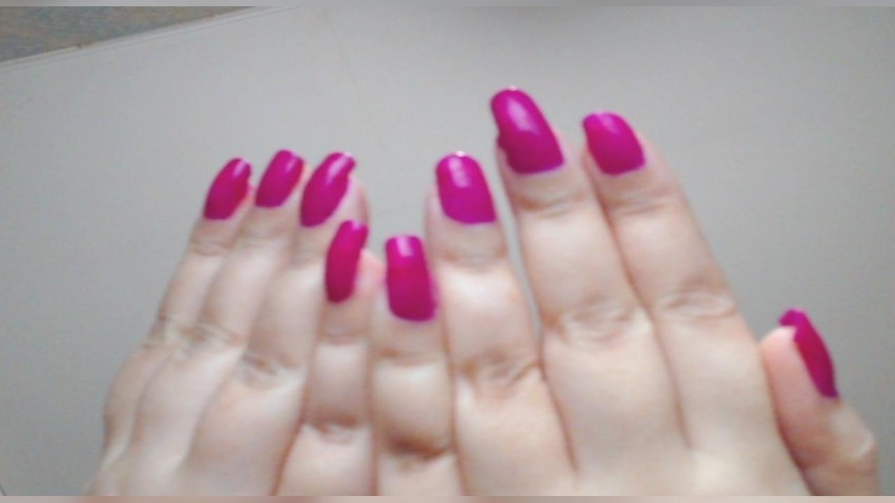 Webcam chat profile for LuckyLilu: Legs, feet & shoes