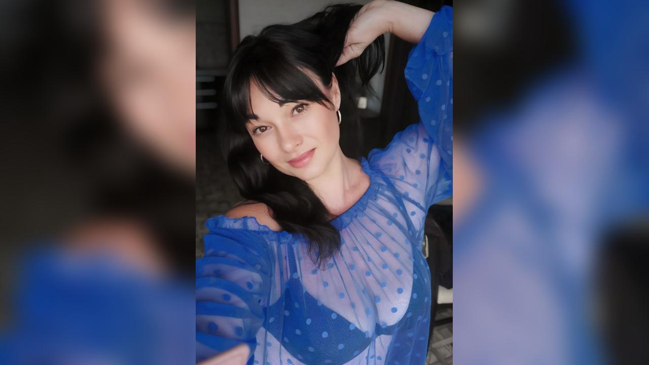 Webcam chat profile for TemptingAngel: Kissing