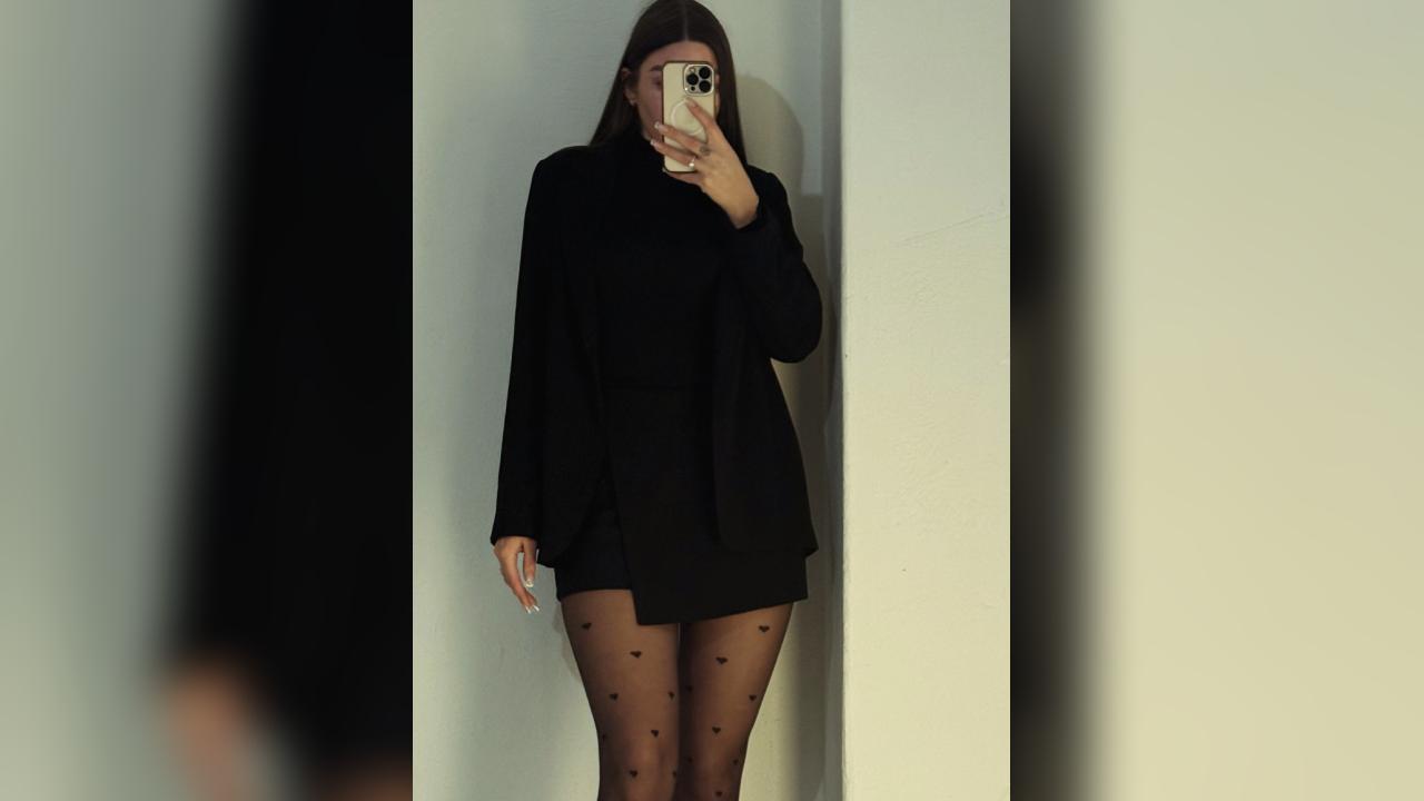 Webcam chat profile for SweetBantik: Nails