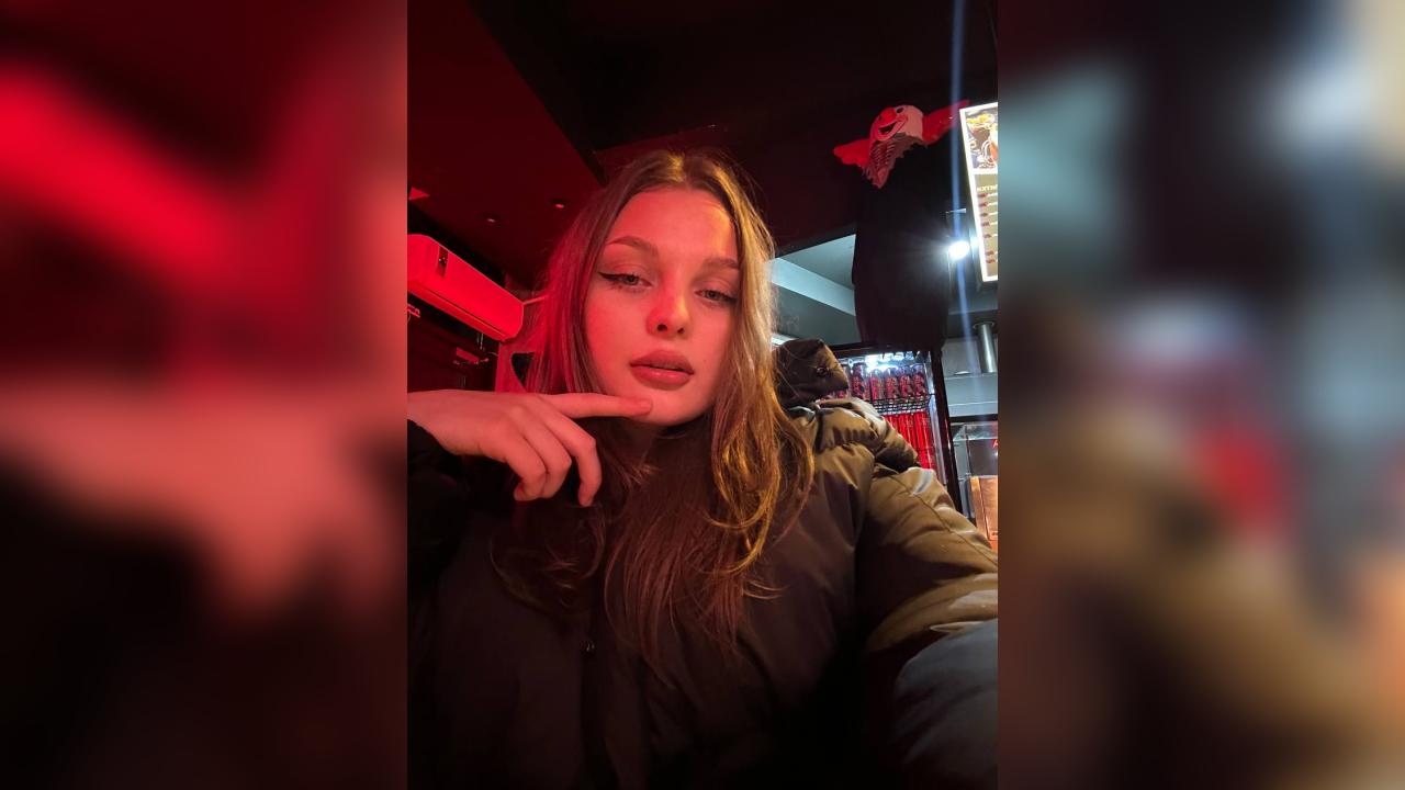 Webcam chat profile for MirraKitty: Outfits