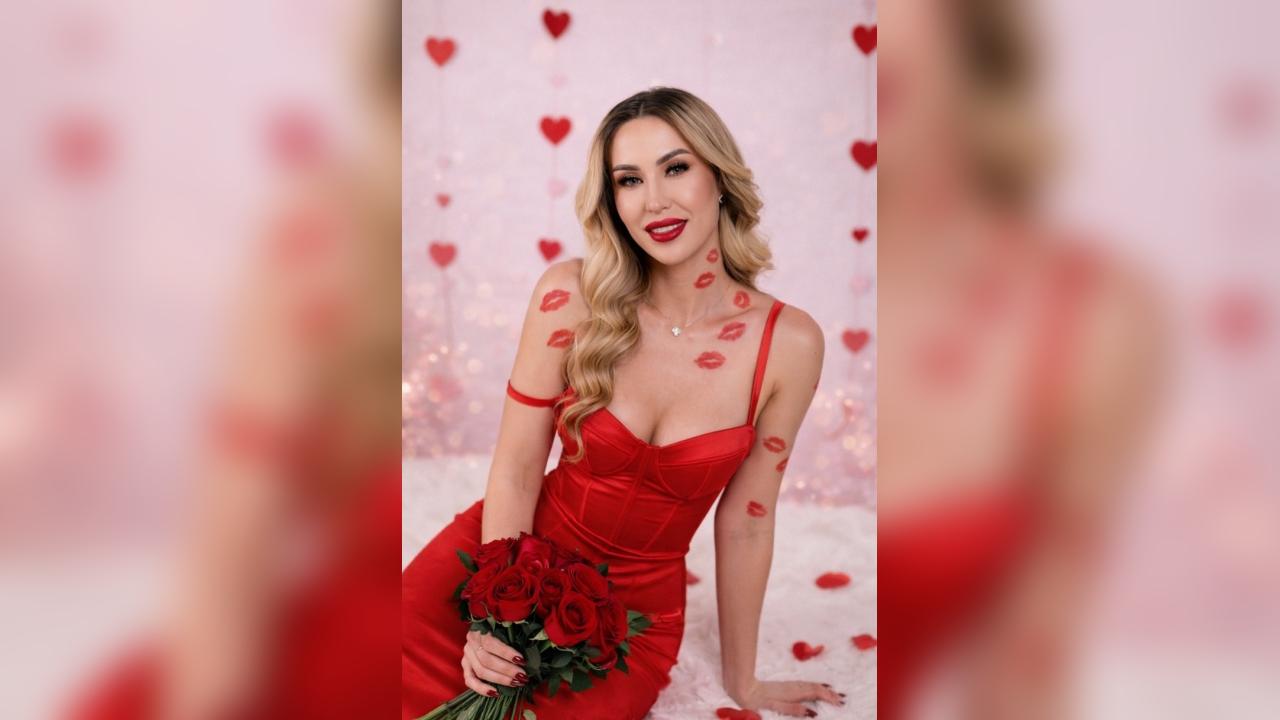 Webcam chat profile for SweetMary35: Outfits