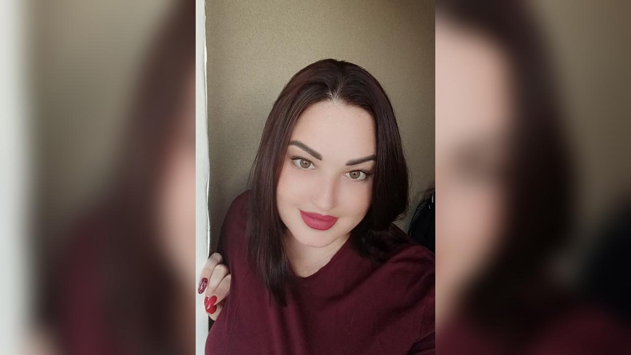 Webcam chat profile for MissSindyy: Music